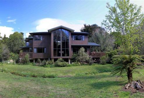 24 Chartwell Crescent, Chartwell