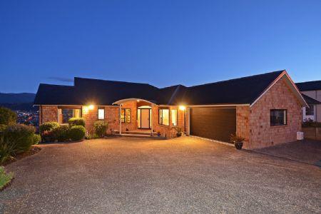 11 Betty Watt Grove, Riverstone Terraces