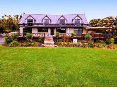 11 Unity Road, Waitakere