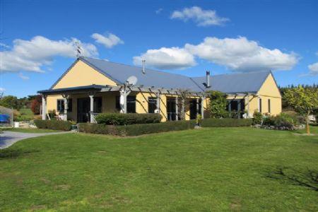 524D Paierau Road, Opaki