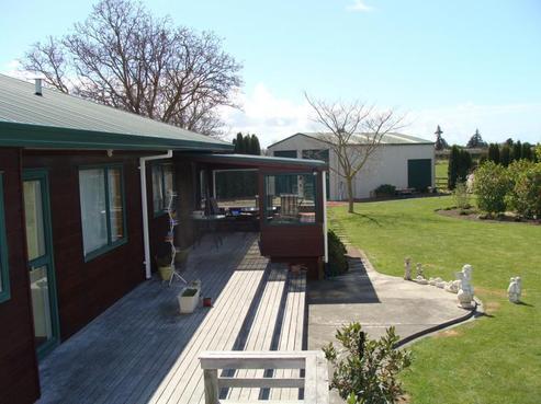 909 Williams Street, Mahora