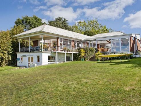 66 Shakespeare Road, Milford