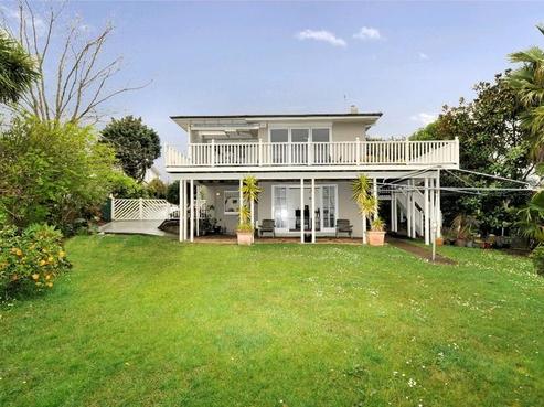 53 Sunrise Avenue, Murrays Bay