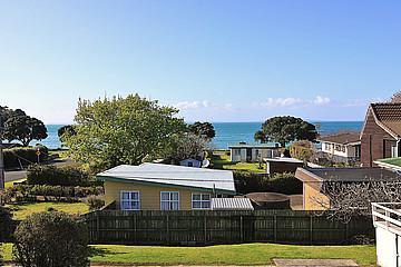 11 Capitol Road, Matakatia