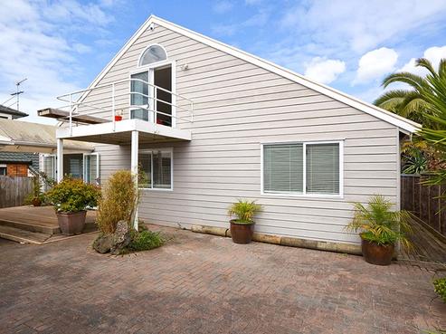 1/59 Dignan Street, Point Chevalier