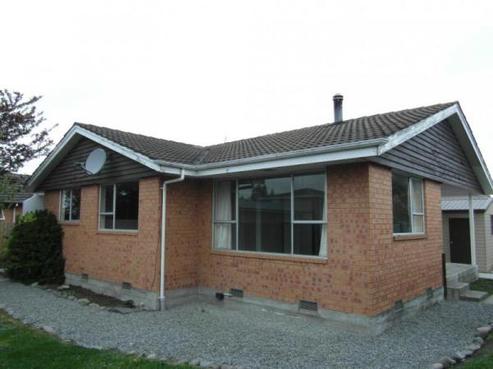 25 James Drive, Woodend