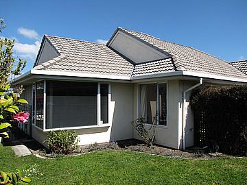 99 Racecourse Road, Sockburn