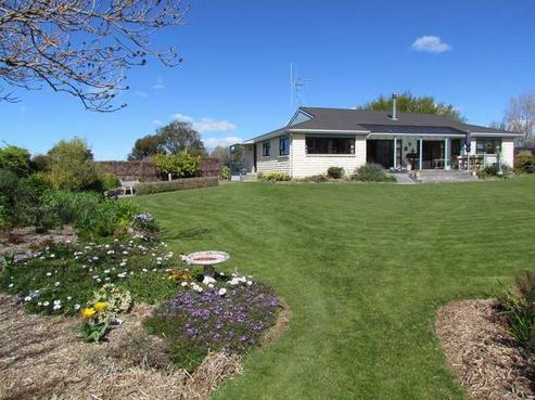 102 Brookfield Road, Fairview