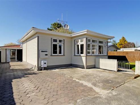 40A Vardon Road, Saint Andrews