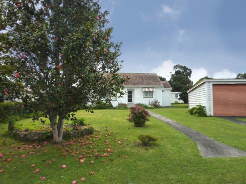 1 Walker Crescent, Whau Valley