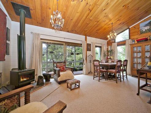 13 Laingholm Drive, Laingholm