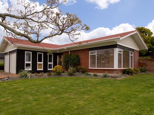 9 Prince Regent Drive, Half Moon Bay