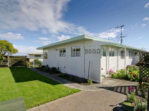 2/7 Newall Avenue, Stoke