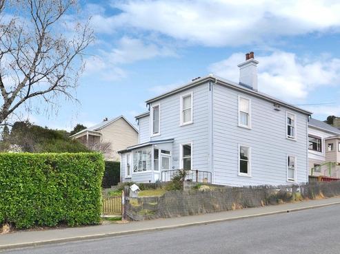 7 Leckhampton Court, Clyde Hill