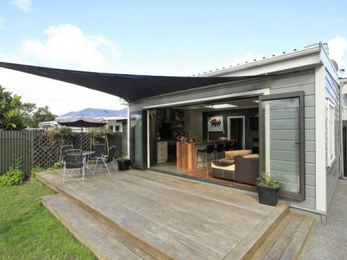 10 Beach Street, Petone