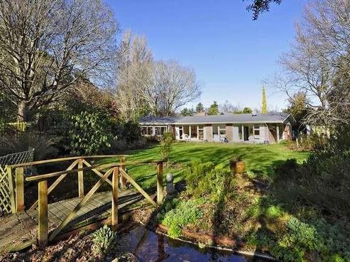 45 High Street, Southbridge