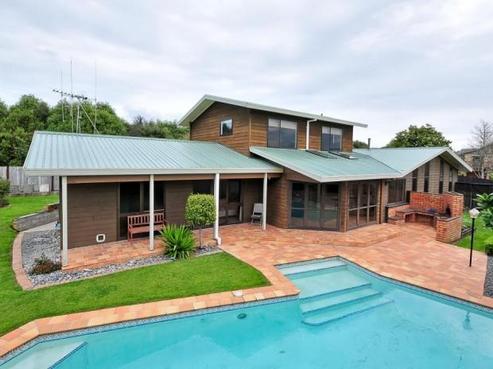 15 Brookview Court, Queenwood