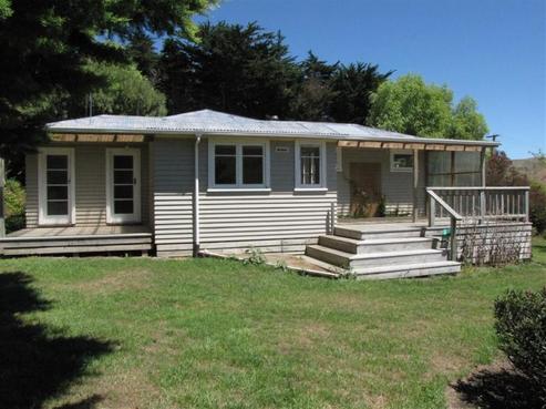 2428 Coast Road, Pongaroa