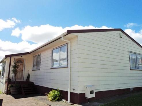 17 Drummond Crescent, Kelson
