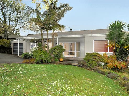 666A East Coast Road, Pinehill