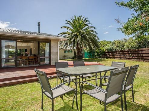 28 Olive Terrace, Paraparaumu Beach