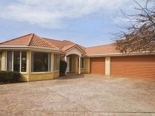 26 Woodhurst Drive, Casebrook