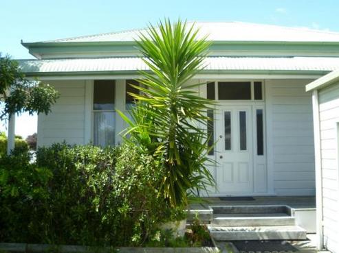 313 Park Road North, Parkvale