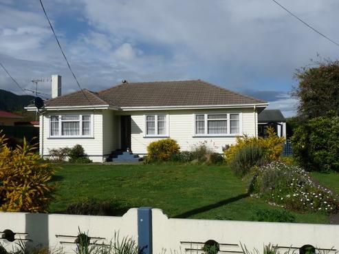 50 River Terrace Road, Brightwater