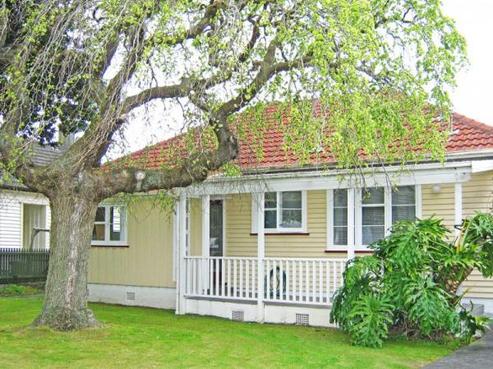 867 High Street, Boulcott