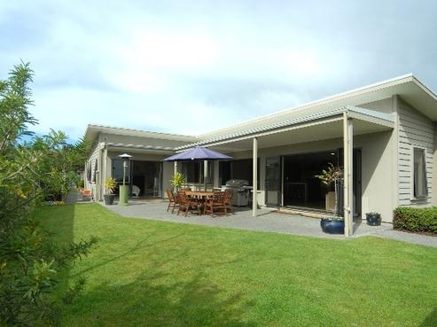 71 Gillies Crescent, Waimarama