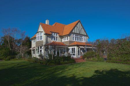 92 Waterloo Road, Central Hutt