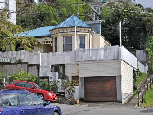 2 Essex Street, Aro Valley