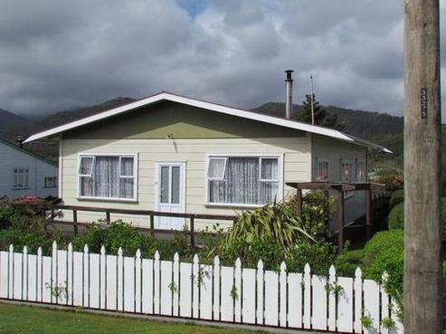 712 Seven Mile Road, Runanga
