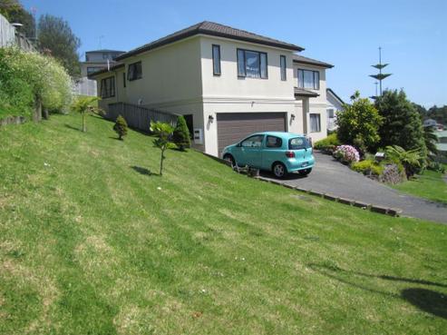 32 Bluebird Crescent, Unsworth Heights