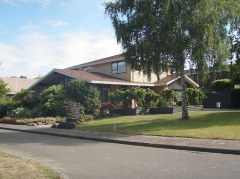 16 Crosdale Place, Burnside