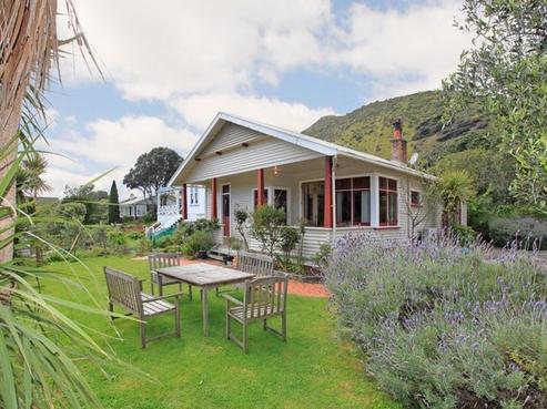 21 Ames Street, Paekakariki