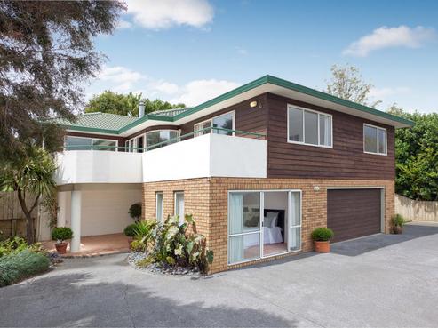28 Frank Nobilo Drive, Golflands