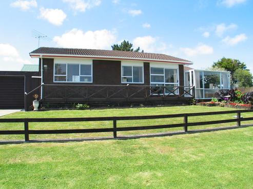 37 Stella Drive, Clarks Beach