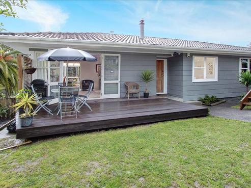 121 Kia Ora Road, Beach Haven