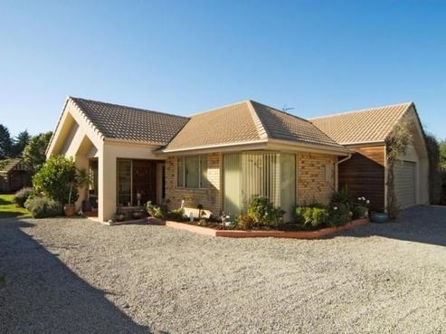 12 Bunting Place, Woodend