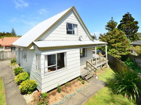 9A Ross Crescent, Orewa