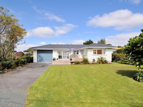 17 Dunbar Road, Point Wells