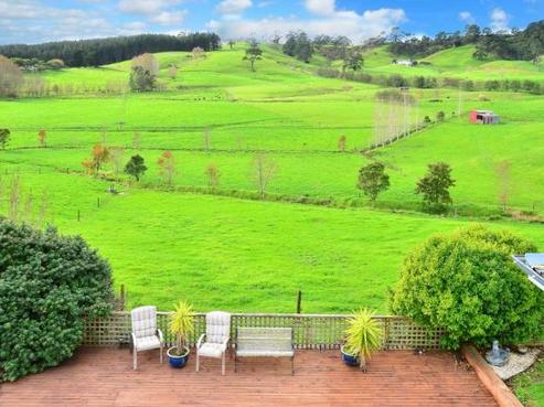 31 Frost Road, Waitoki