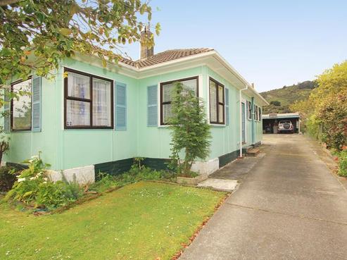 12 Poole Street, Taita