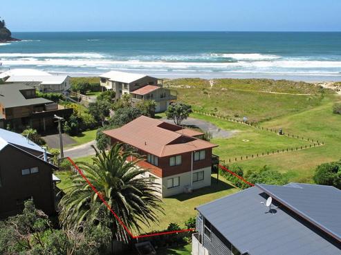 113 Saint Patricks Row, Whangamata