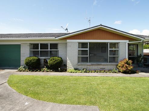 75B Howell Avenue, Riverlea