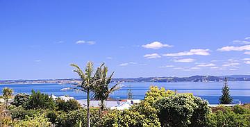 1316 Whangaparaoa Road, Army Bay