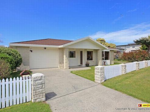 120 Manly Street, Paraparaumu Beach