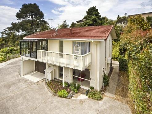 4 Chevron Place, Castor Bay