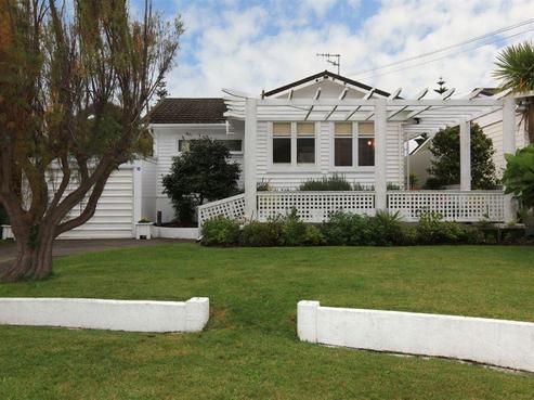 60 Seaview Road, Paraparaumu Beach